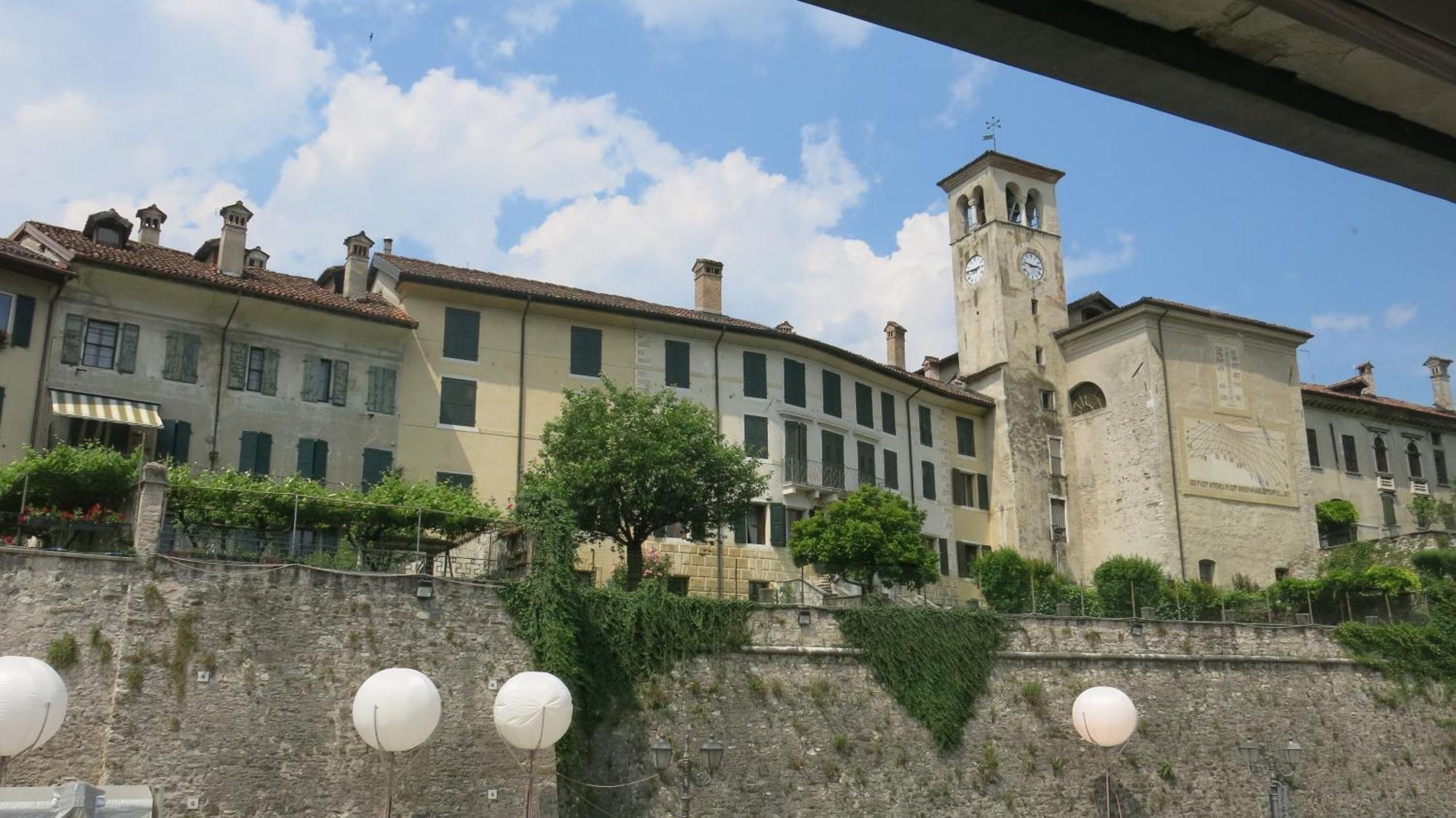 Isola Holiday Feltre Luaran gambar